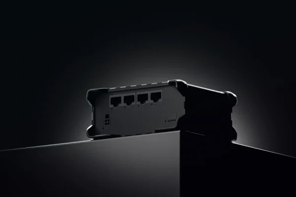 Teltonika Router 4G 2xSIM WiFi  4xEth (RUT901)
