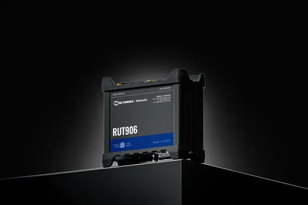 Teltonika Router 4G 2xLTE 4xEth WiFi GNSS Serial (RUT906) - Bild 3