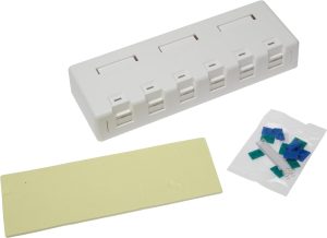 Uttagsbox 6 x RJ45